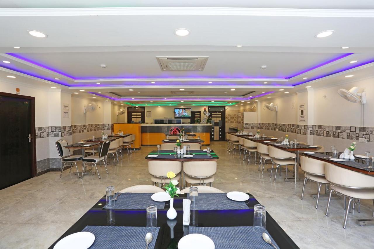 Oyo 11306 Ss Hotel جوراكبور المظهر الخارجي الصورة