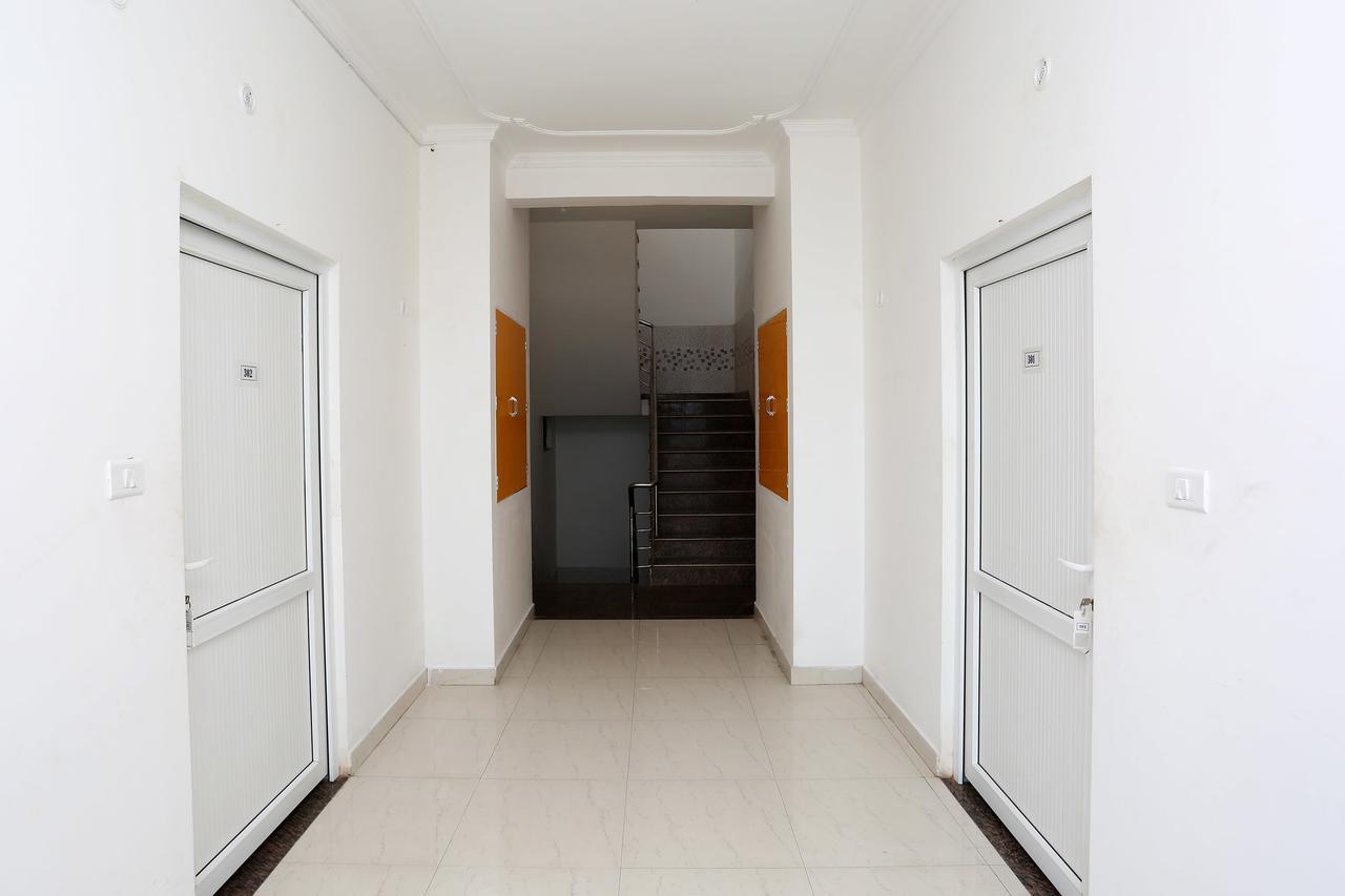 Oyo 11306 Ss Hotel جوراكبور المظهر الخارجي الصورة