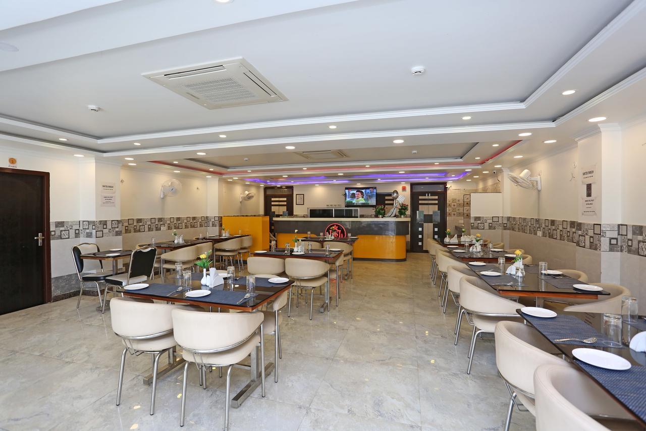 Oyo 11306 Ss Hotel جوراكبور المظهر الخارجي الصورة