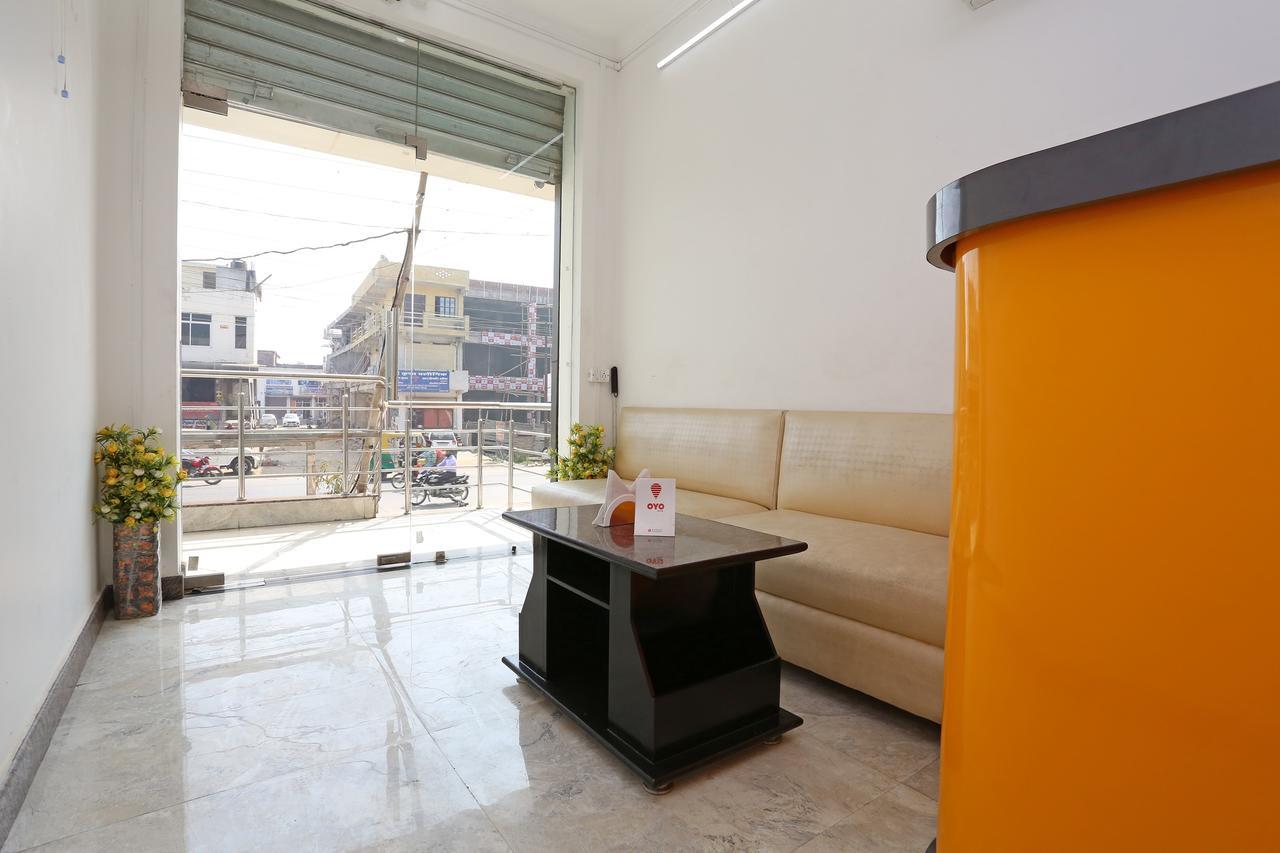 Oyo 11306 Ss Hotel جوراكبور المظهر الخارجي الصورة